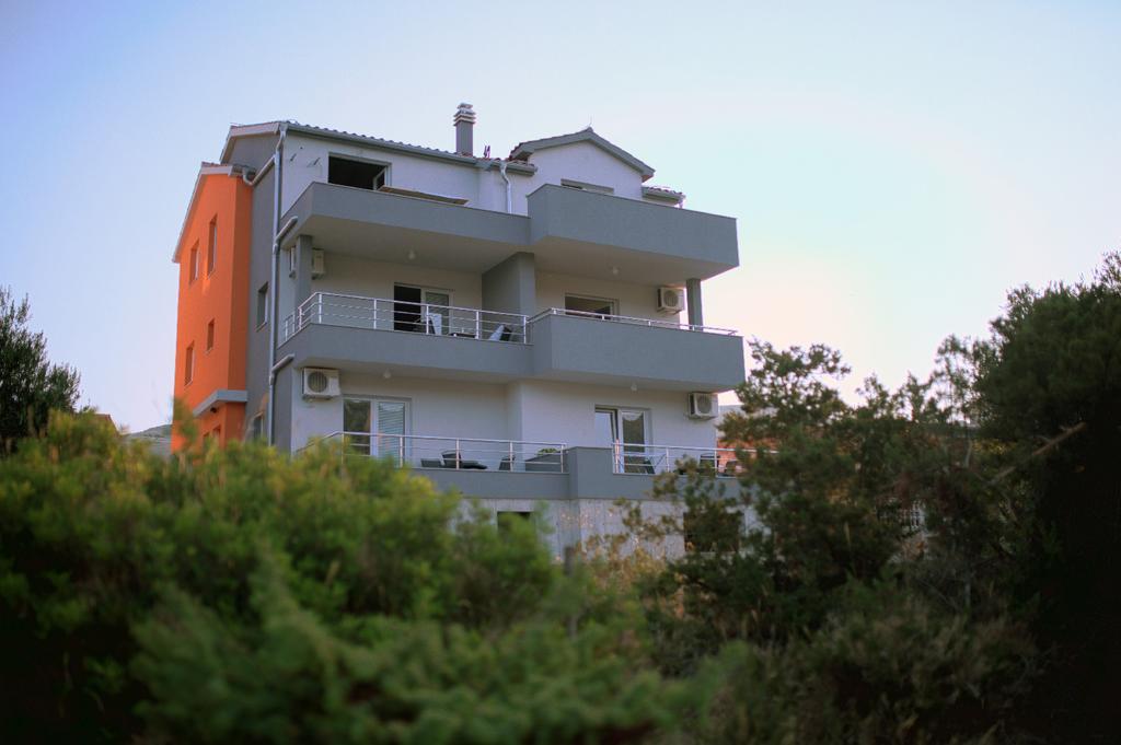 Apartments Timbar Grebastica Exterior photo