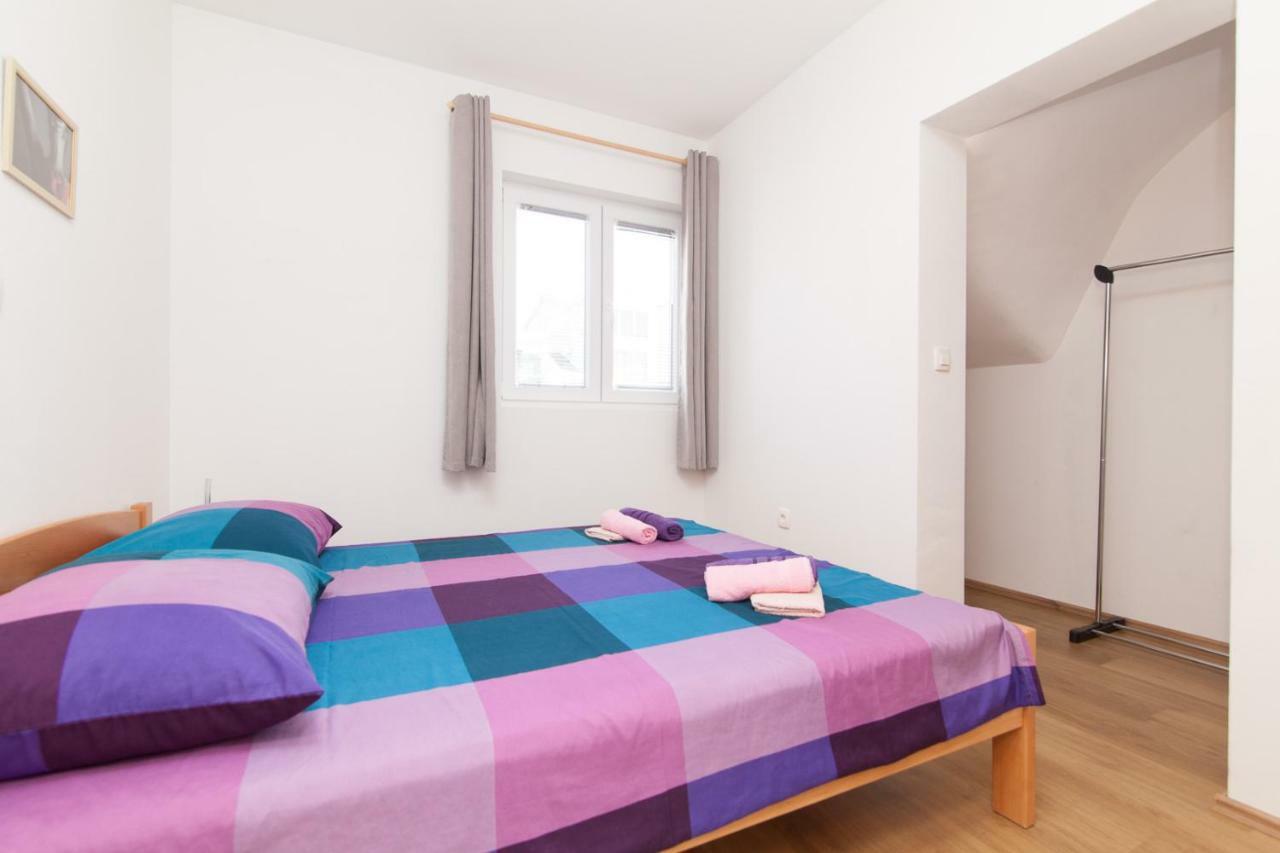 Apartments Timbar Grebastica Exterior photo