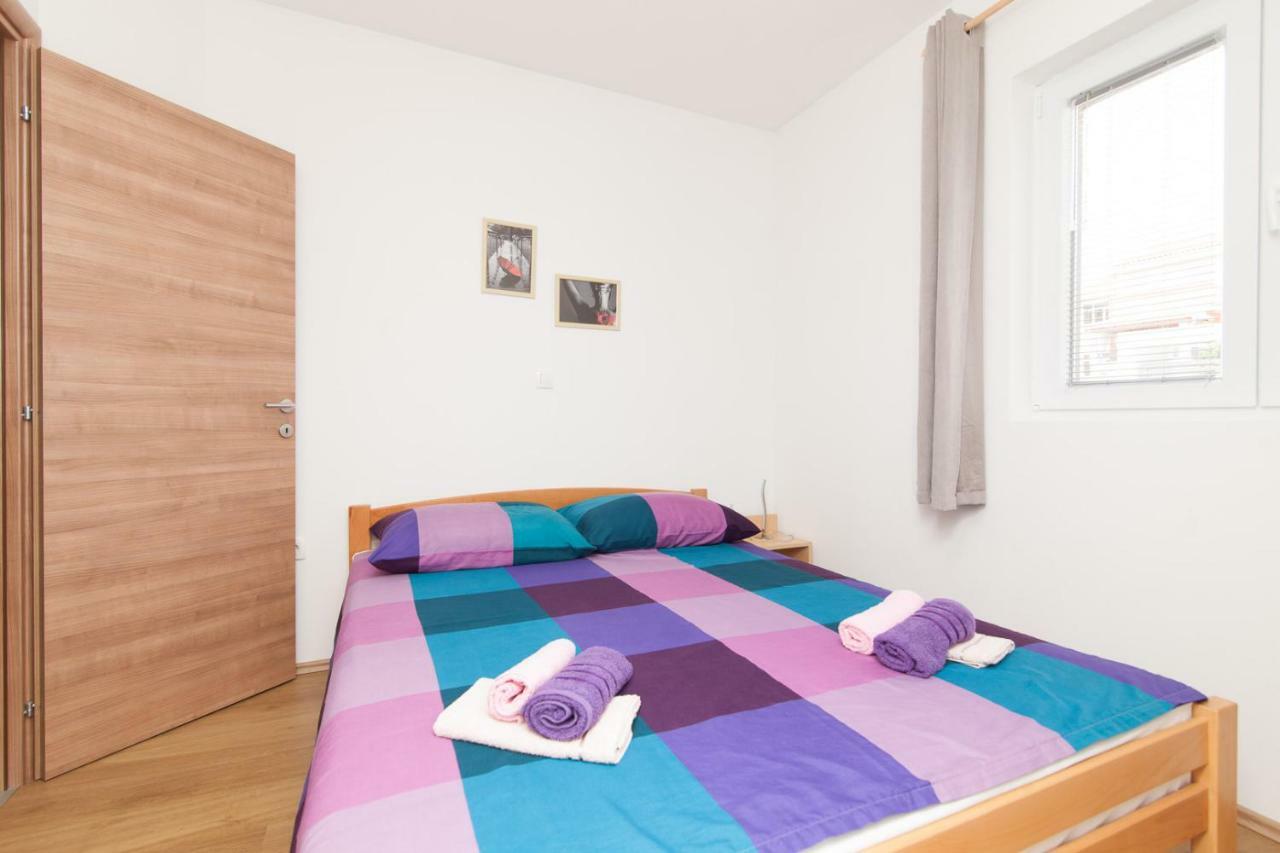 Apartments Timbar Grebastica Exterior photo