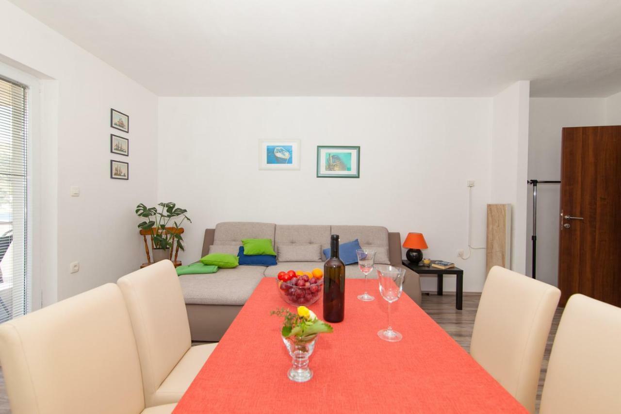 Apartments Timbar Grebastica Exterior photo