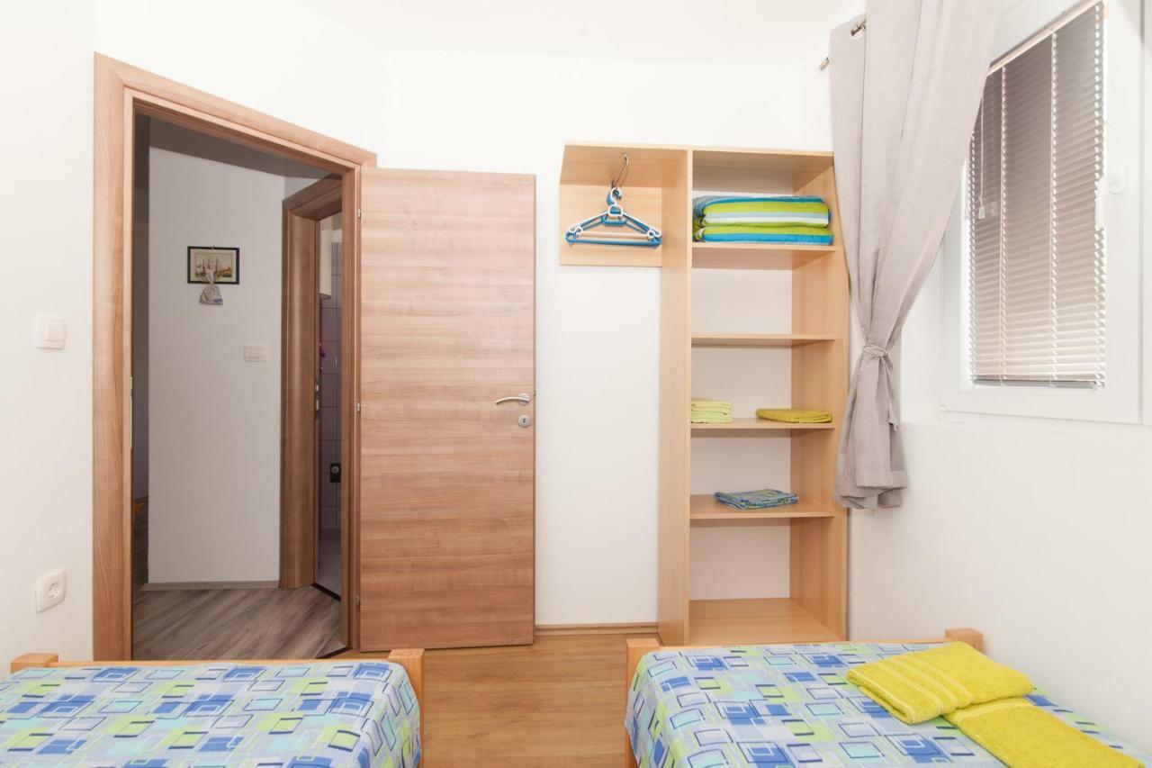 Apartments Timbar Grebastica Exterior photo