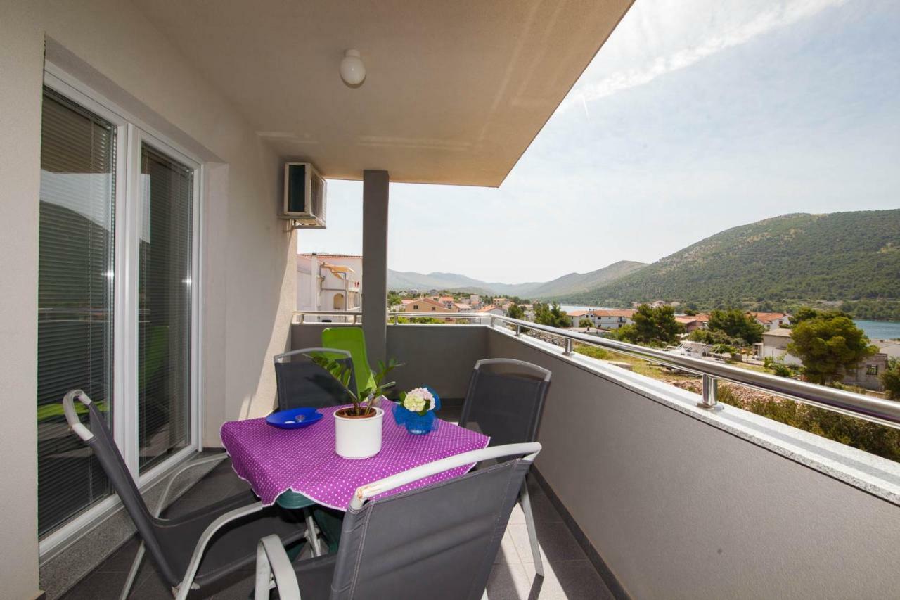 Apartments Timbar Grebastica Exterior photo