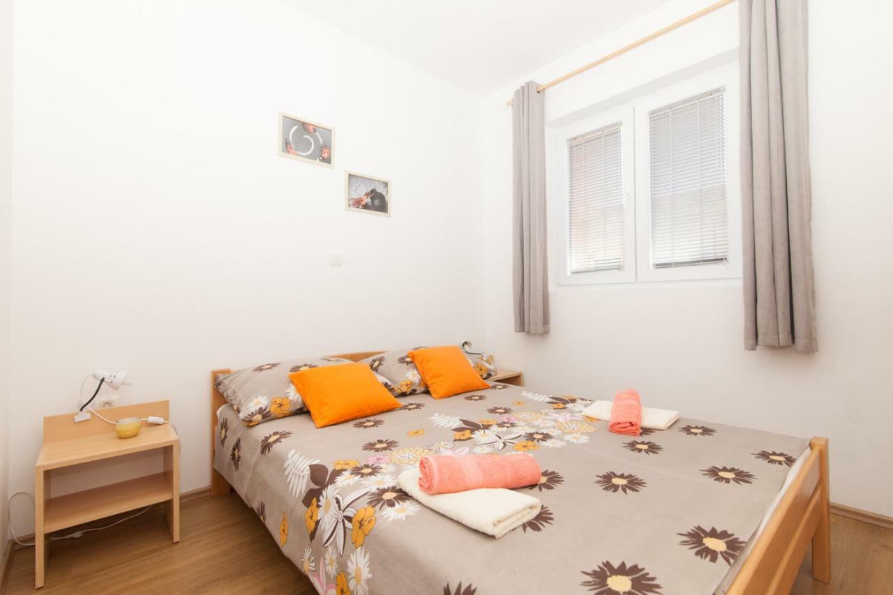 Apartments Timbar Grebastica Exterior photo