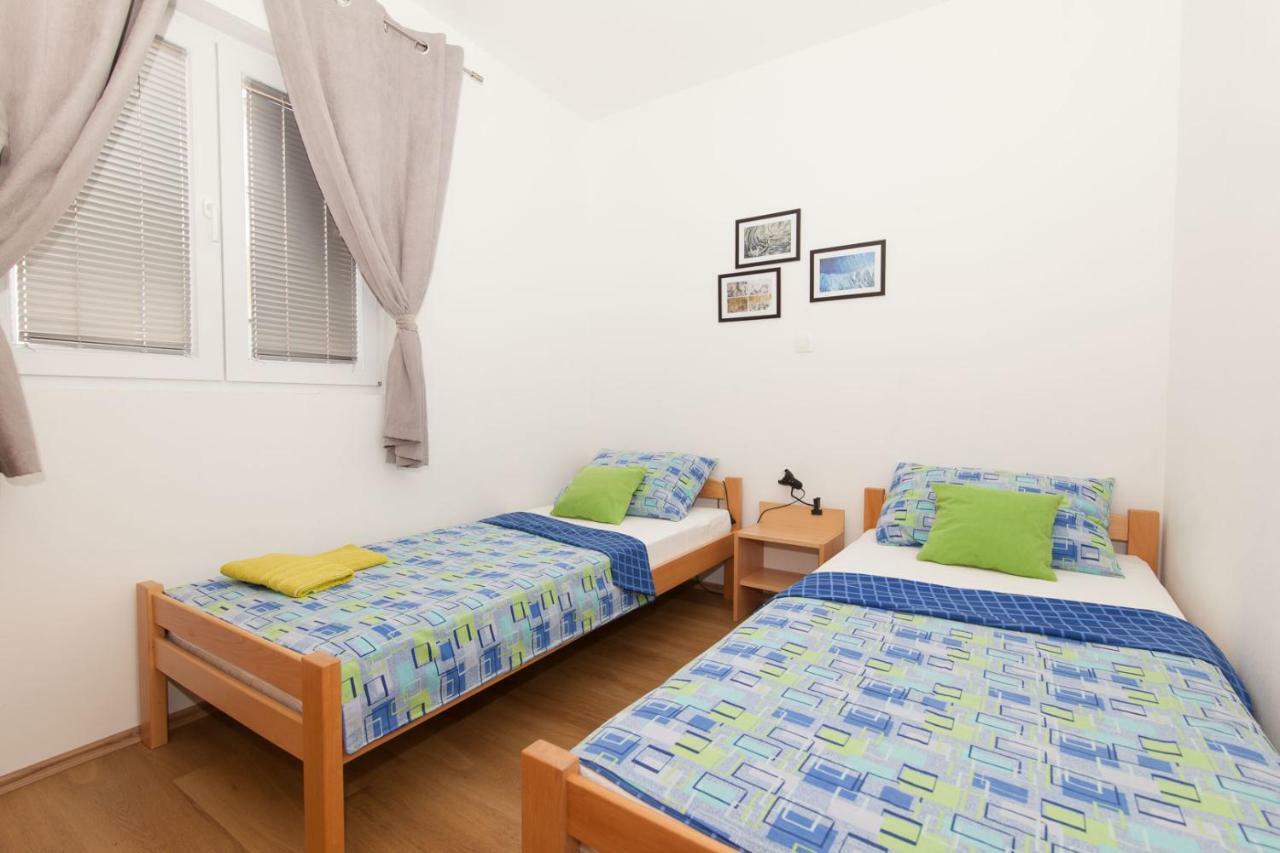Apartments Timbar Grebastica Exterior photo