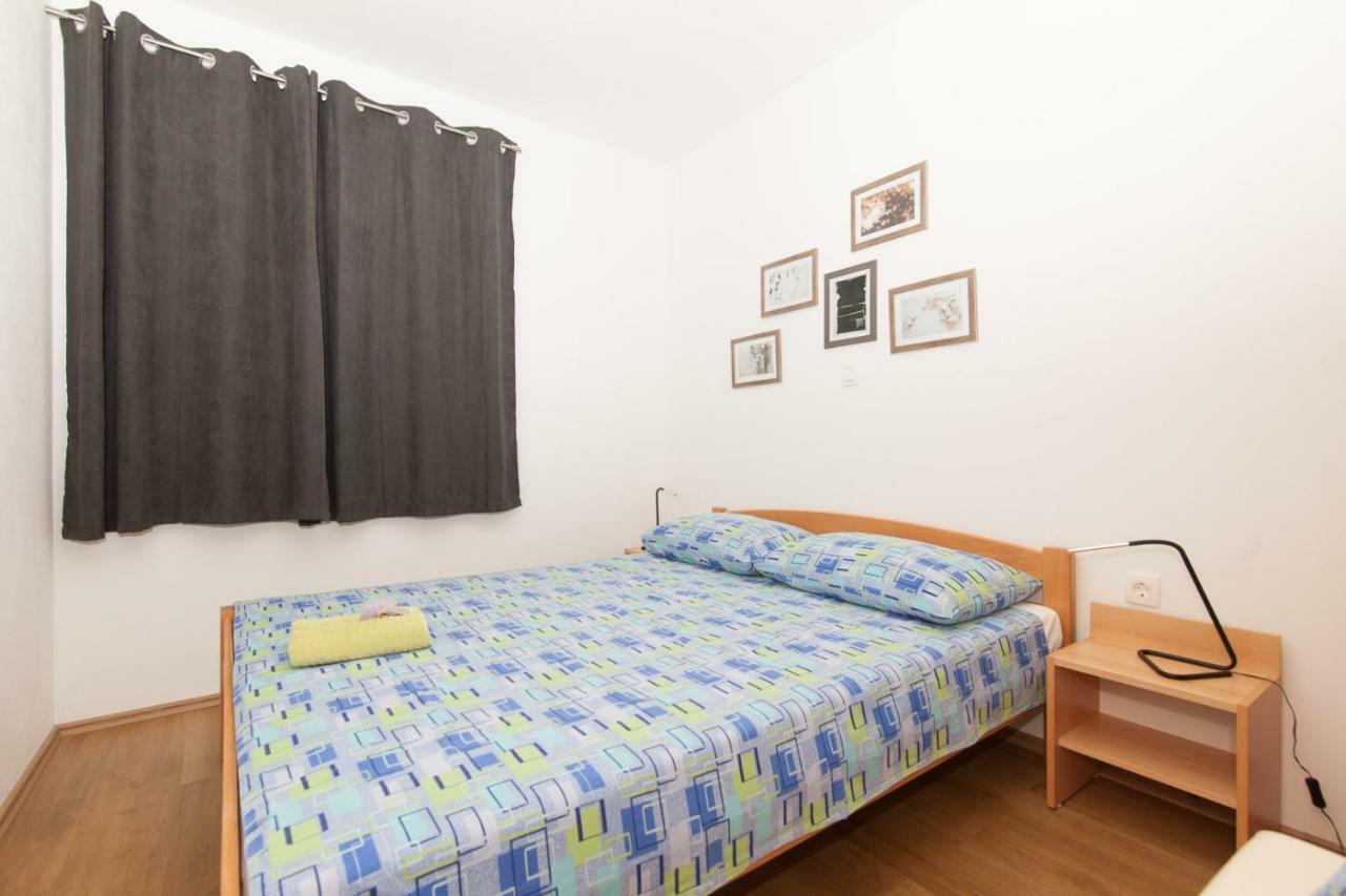 Apartments Timbar Grebastica Exterior photo
